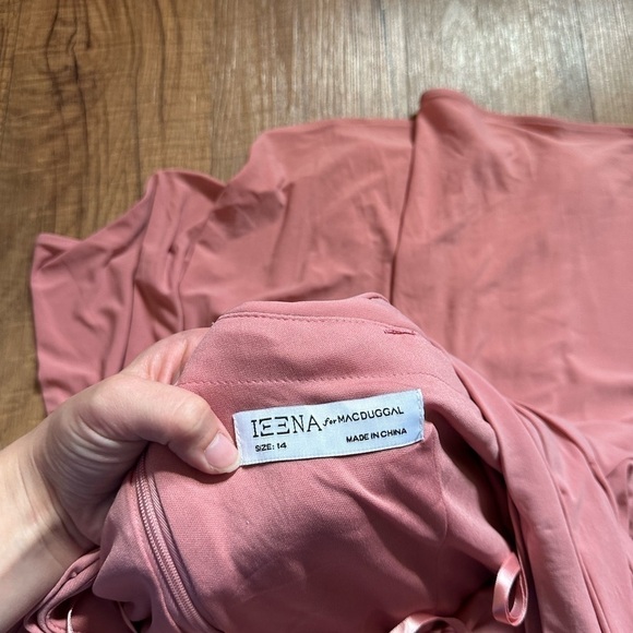 IEENA FOR MAC DUGGAL Drop Shoulder Long Sleeve Column Gown - Picture 4 of 4